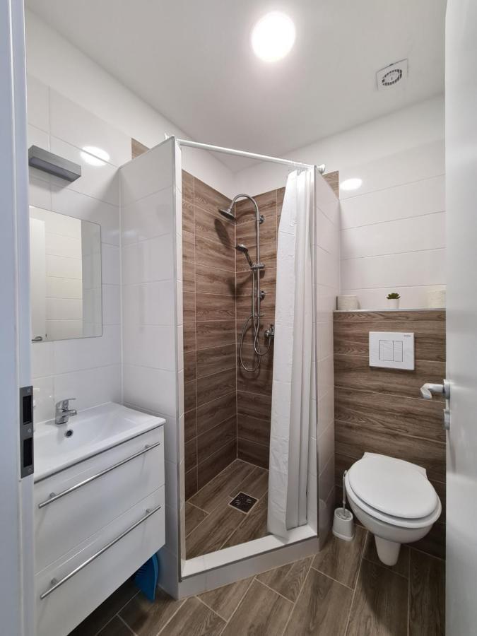 Oet Fenyo Apartmanhaz Siófok Exterior foto